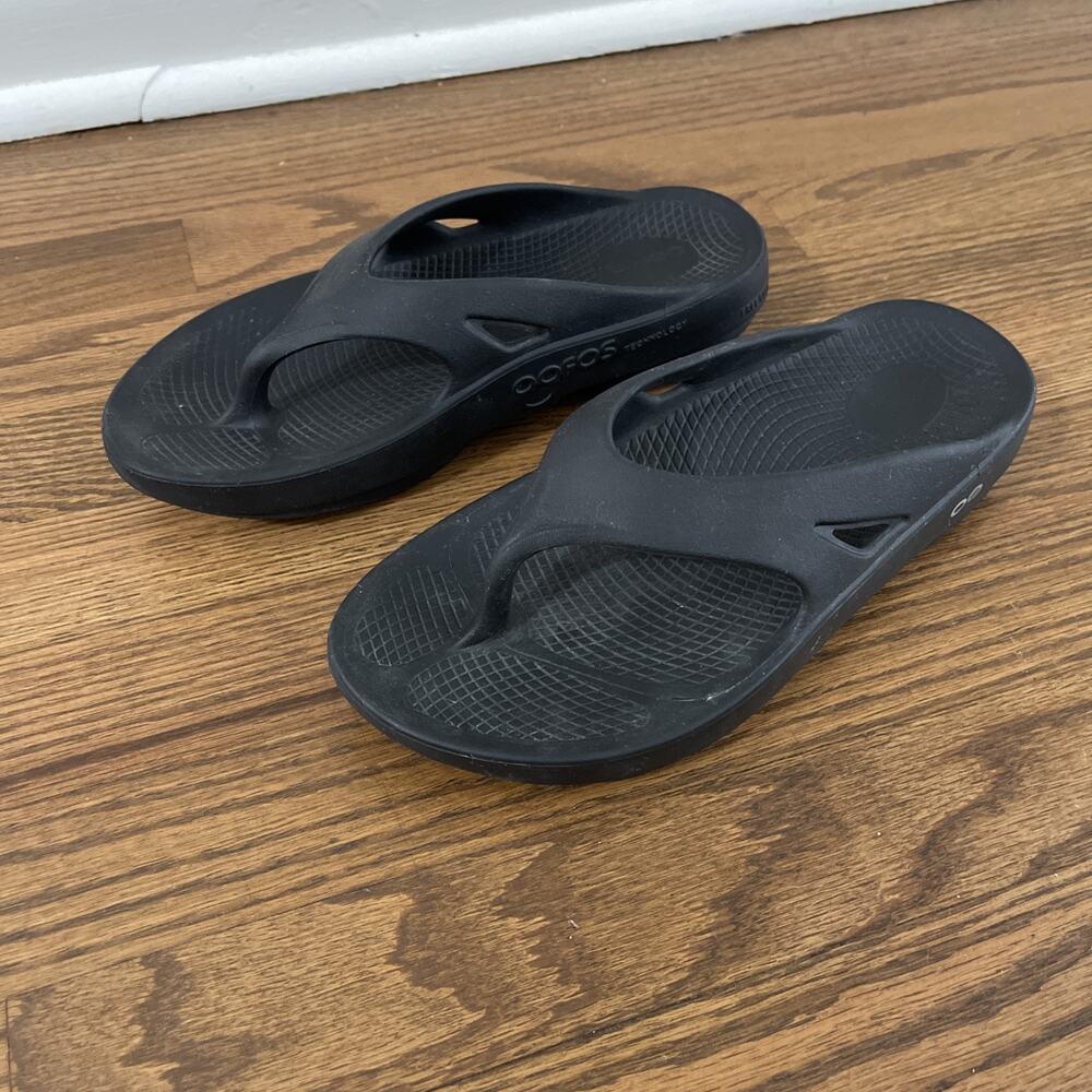 OOFOS OOriginal Recovery Flip Flops Black Unisex Men’s 10 Women’s 11 Comfort